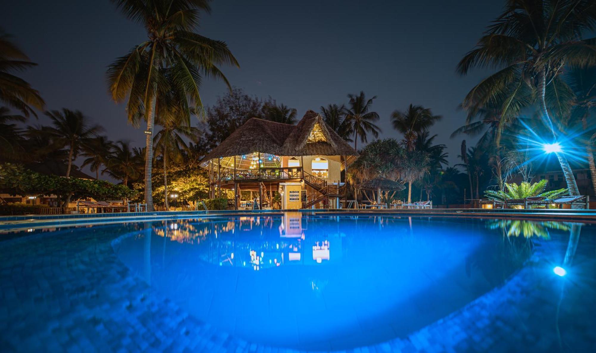 Sansi Kae Beach Resort Michamvi Екстериор снимка