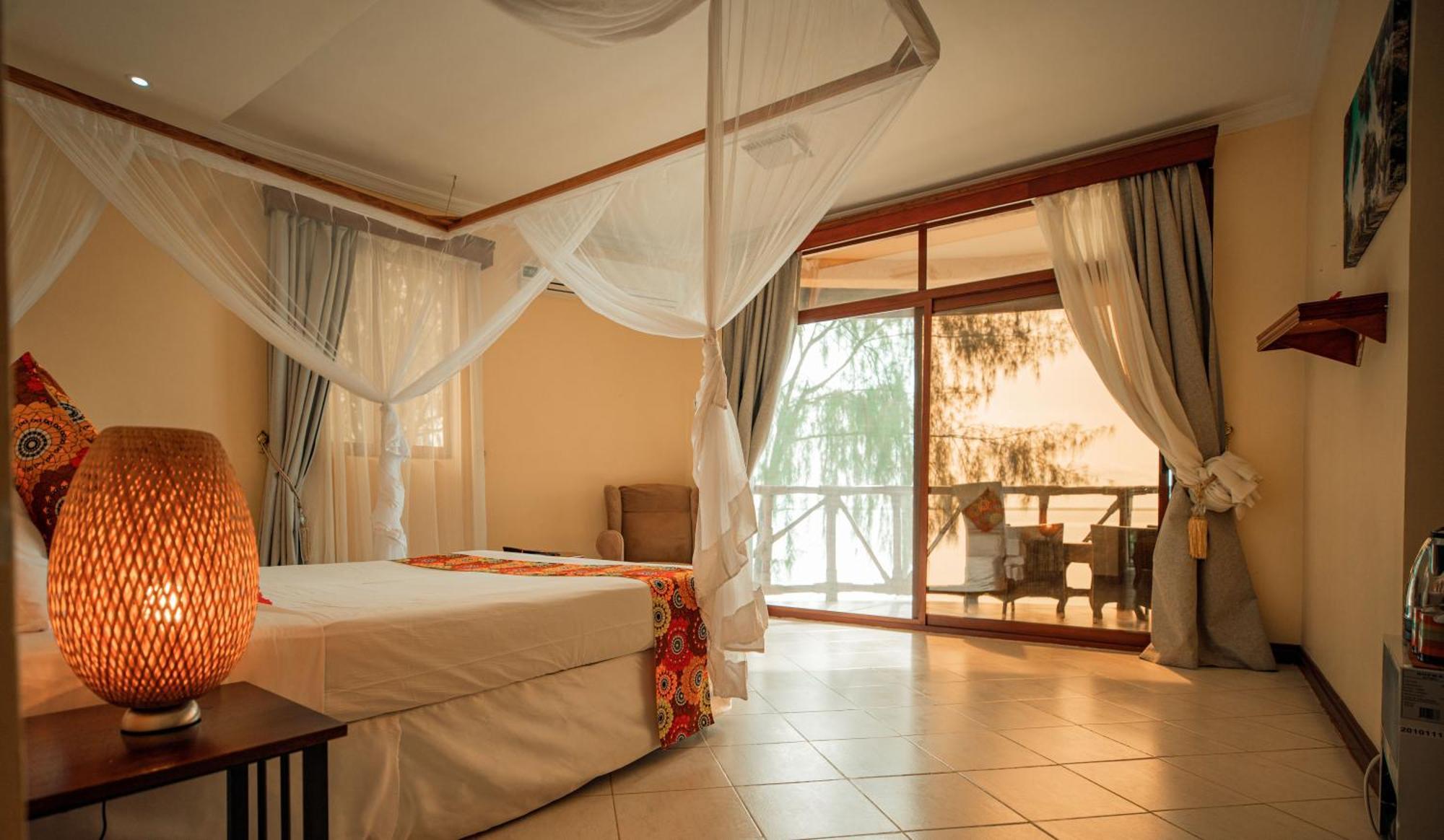 Sansi Kae Beach Resort Michamvi Екстериор снимка