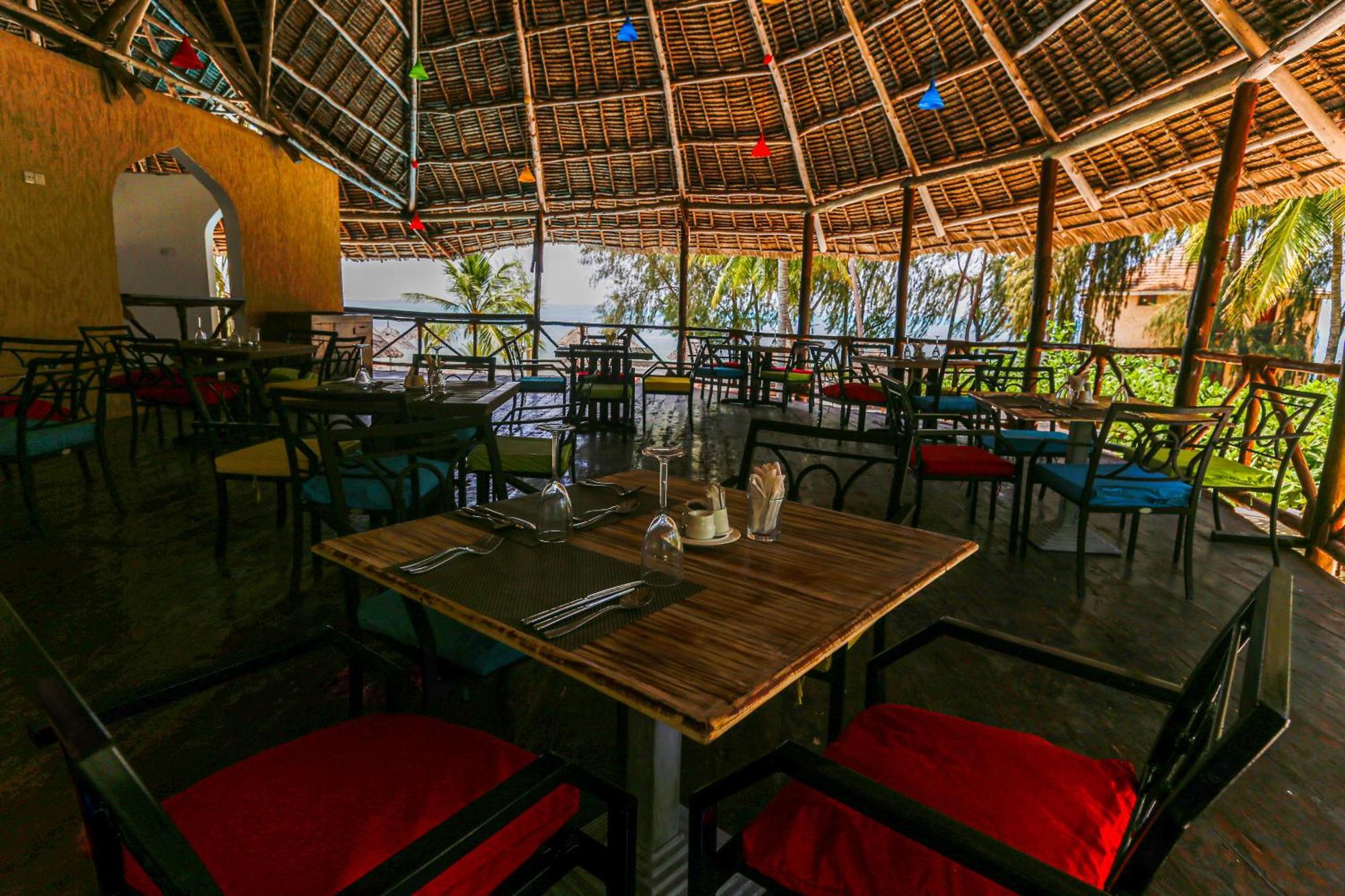 Sansi Kae Beach Resort Michamvi Екстериор снимка