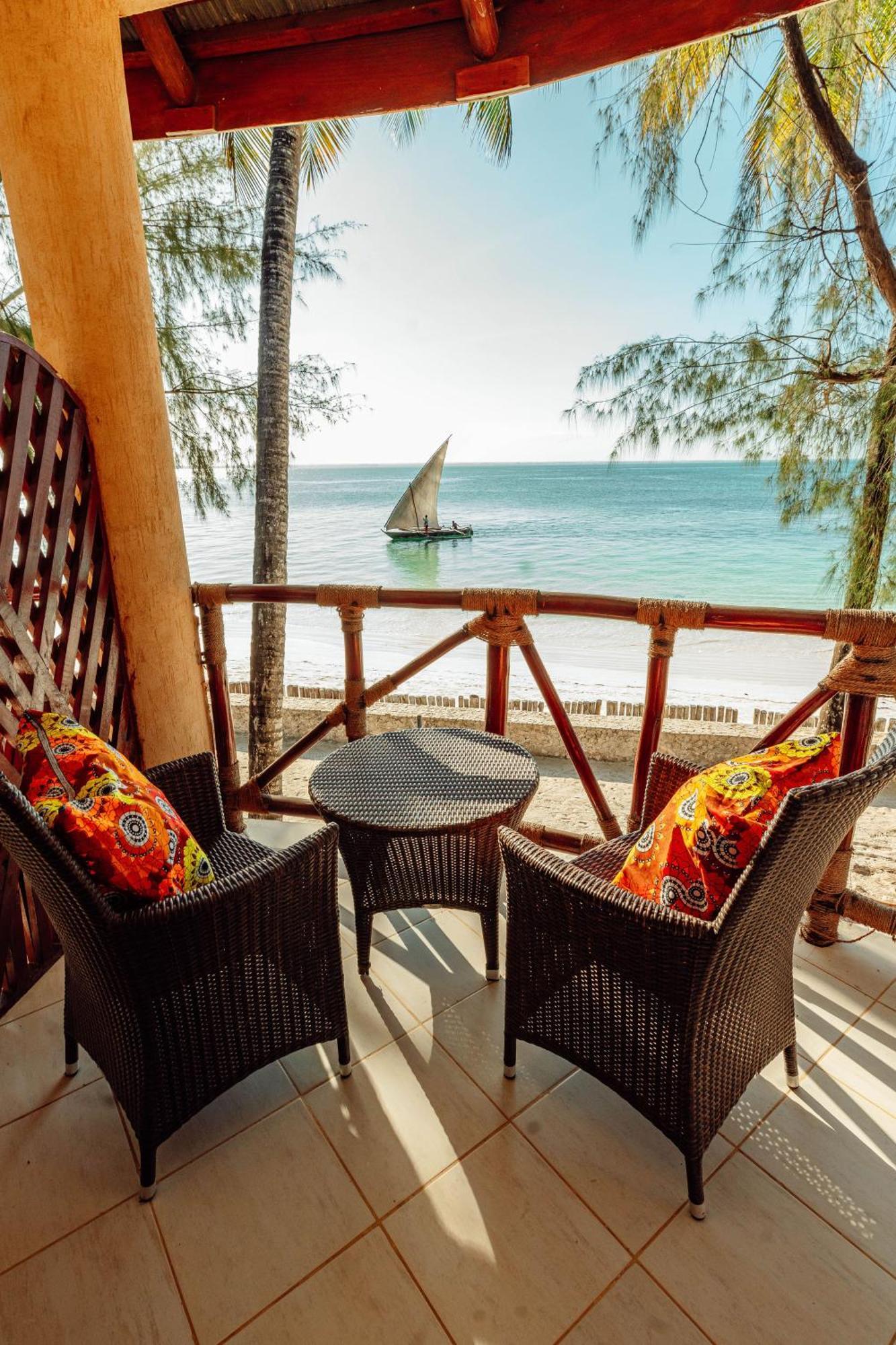 Sansi Kae Beach Resort Michamvi Екстериор снимка