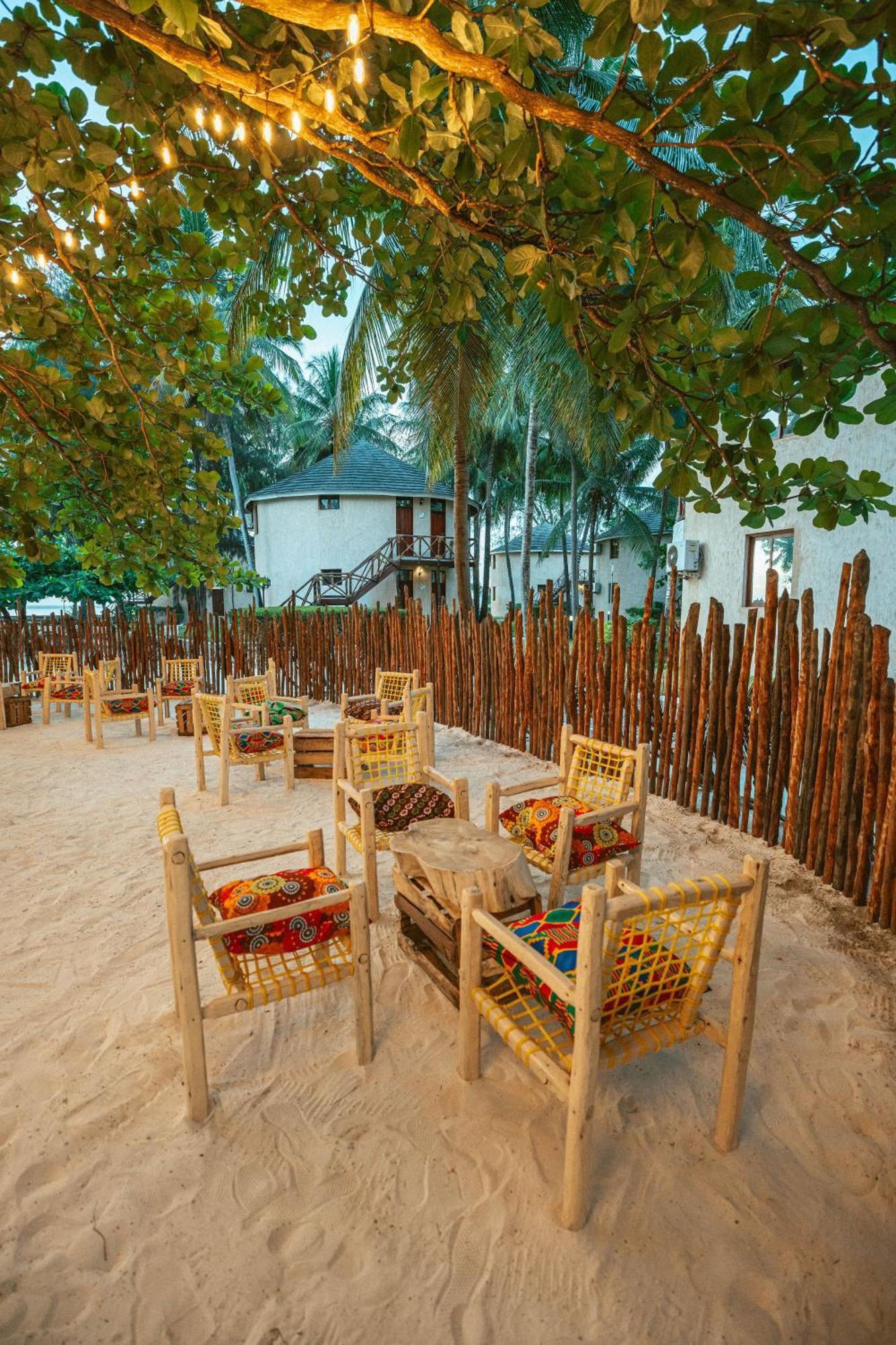 Sansi Kae Beach Resort Michamvi Екстериор снимка